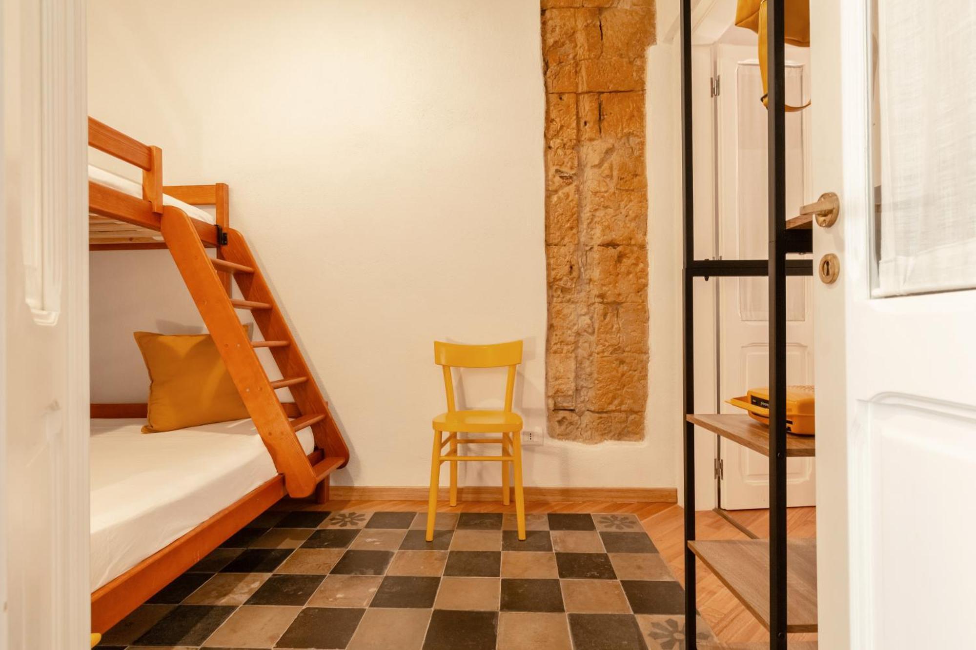 Casa Storica Di Charme Con Vista Mare Nel Cuore Di 卡利亚里 外观 照片